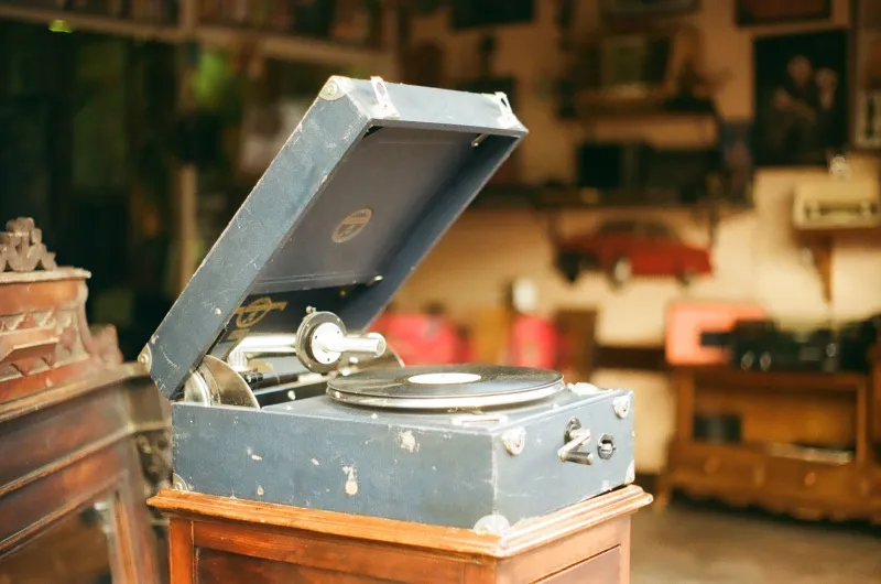 Grooves That Remember: The People Pressing Family Voices Onto Vinyl Forever